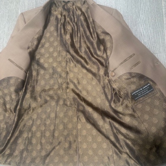 Men's suit - tan - custom made - 39R - $70 - Picture 2 of 8